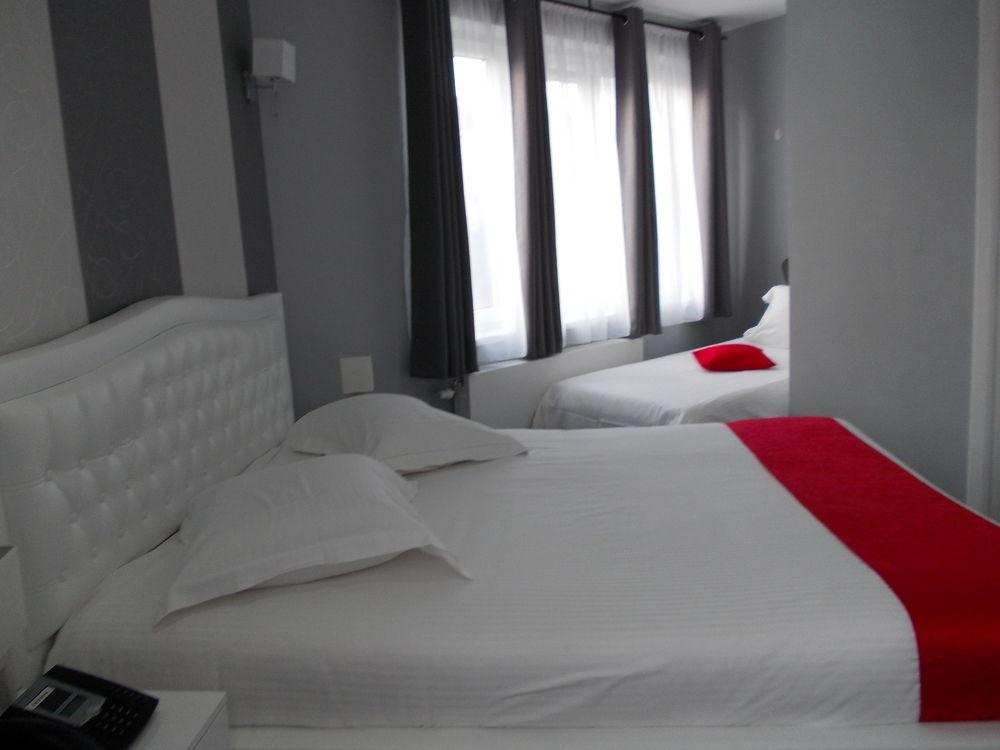 Hotel Phenix Dilbeek Bagian luar foto