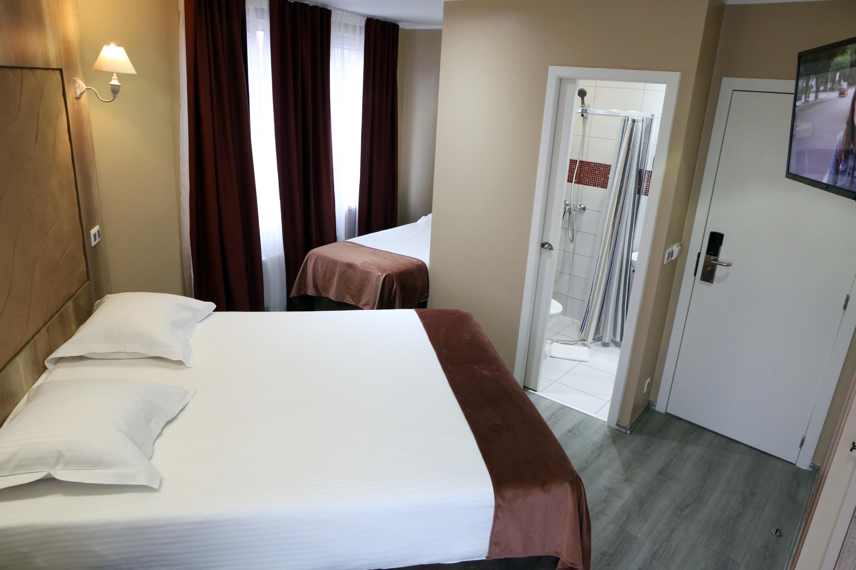Hotel Phenix Dilbeek Bagian luar foto