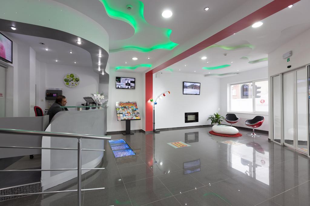 Hotel Phenix Dilbeek Bagian luar foto
