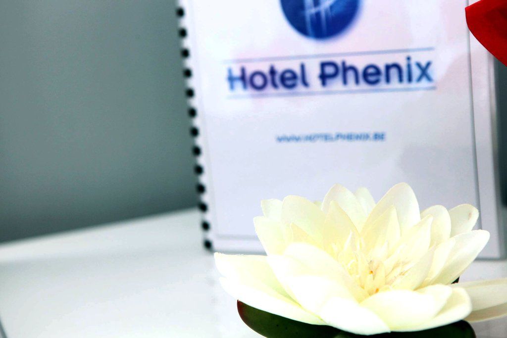 Hotel Phenix Dilbeek Bagian luar foto